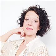 Activa, eficaz y persistente, busco soluciones con rapidez y me apasionan los retos. Trabajo con empatía, respeto y dedicación.